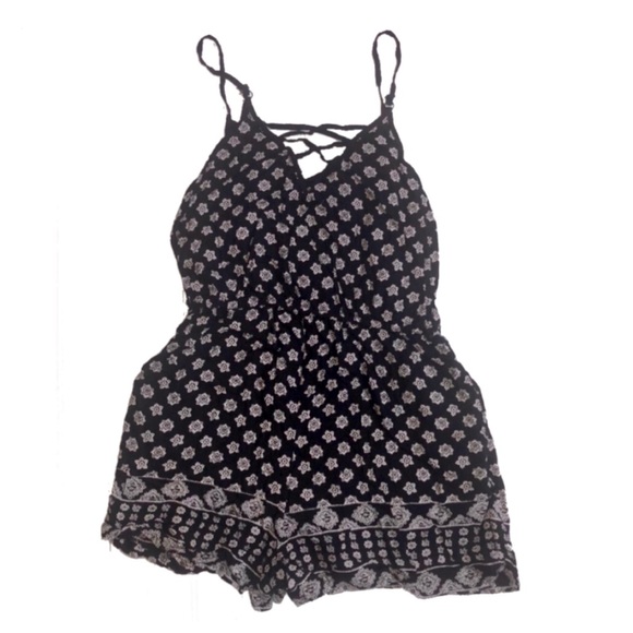 Francesca’s Black Boho Floral Lace Up Romper - Picture 2 of 7